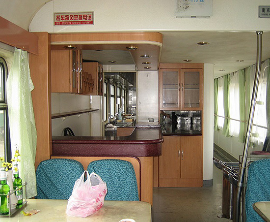 铁路餐车02